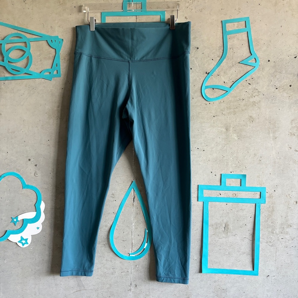 Aritzia TNA Atmosphere Hi Rise Leggings